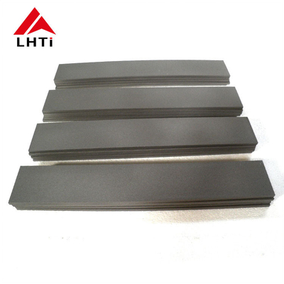 Bom preço Placa de titânio em picadas quadradas ASTM B265 GR1 GR2 GR5 para aplicações industriais on-line